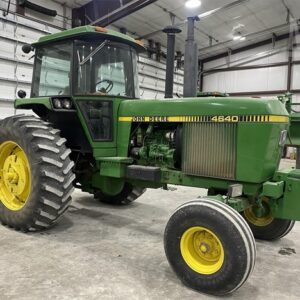 JOHN DEERE 4640